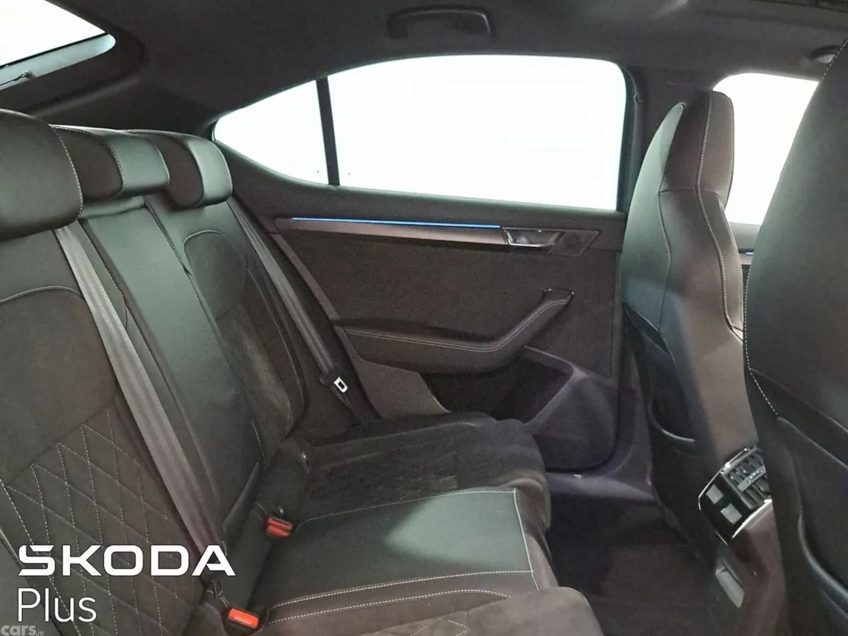 Skoda Superb Saloon, Diesel, 2023, Grey