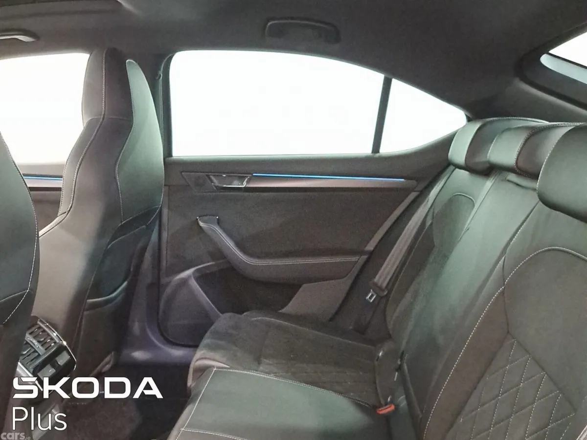 Skoda Superb Saloon, Diesel, 2023, Grey