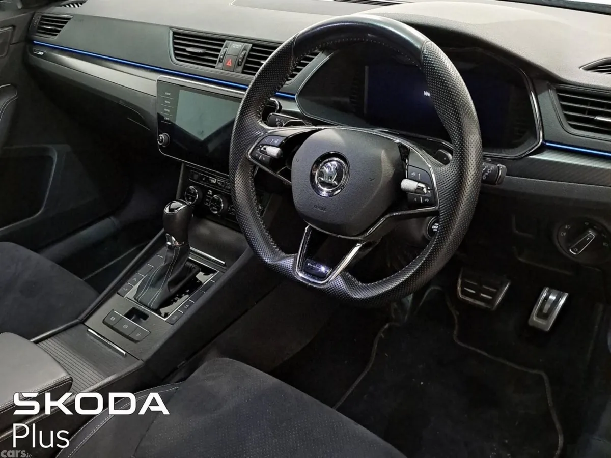 Skoda Superb Saloon, Diesel, 2023, Grey