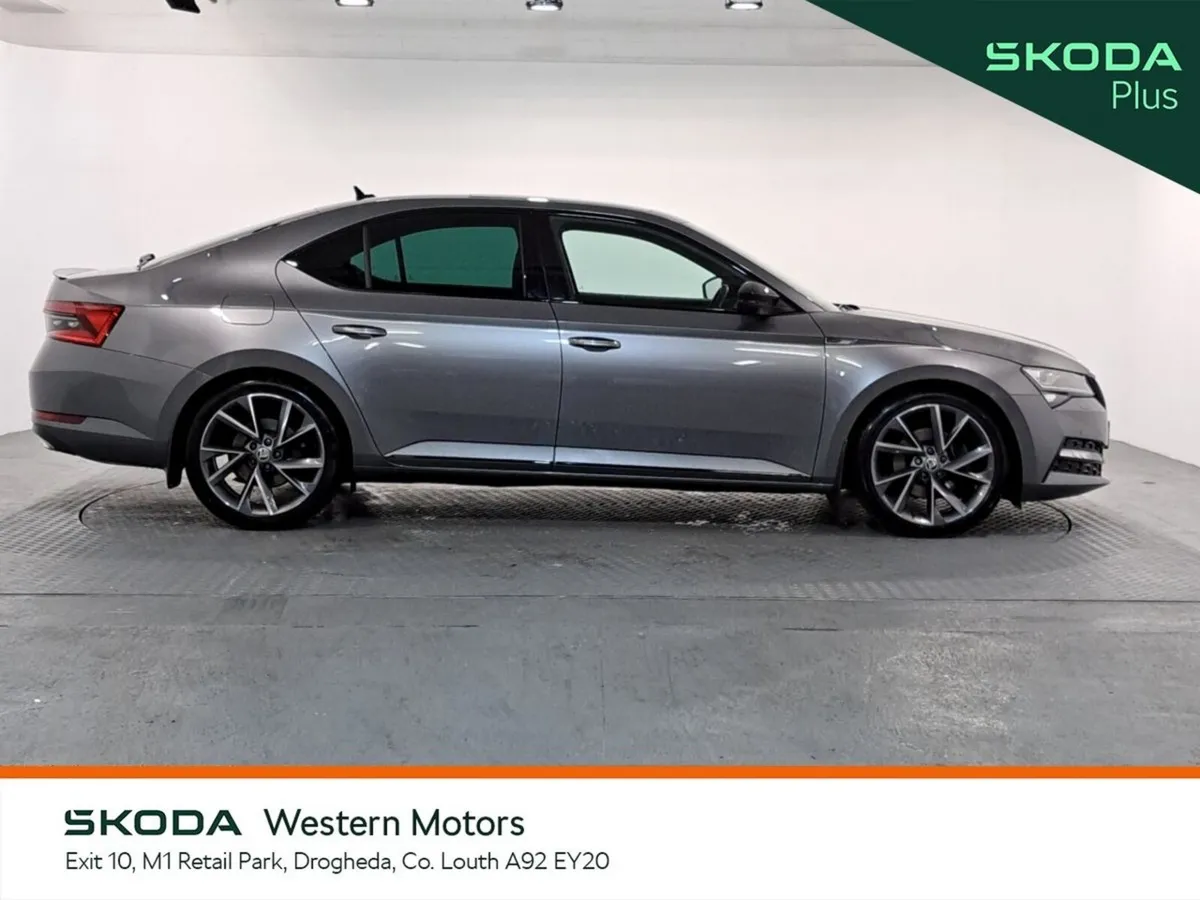 Skoda Superb Saloon, Diesel, 2023, Grey