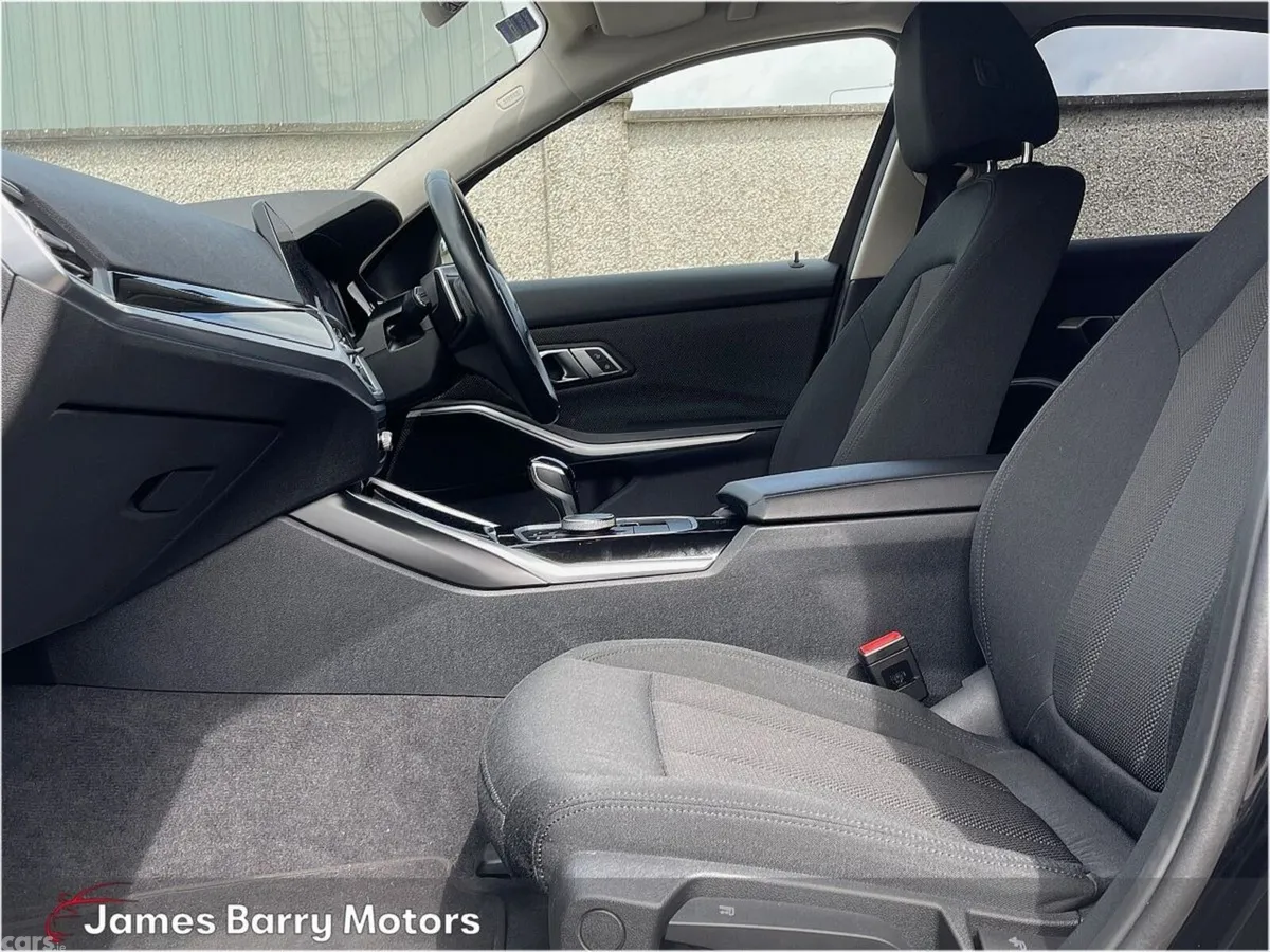 BMW 3-Series Saloon, Petrol Plug-in Hybrid, 2022, Black