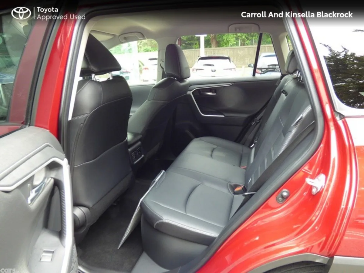 Toyota RAV4 SUV, Petrol Hybrid, 2023, Red