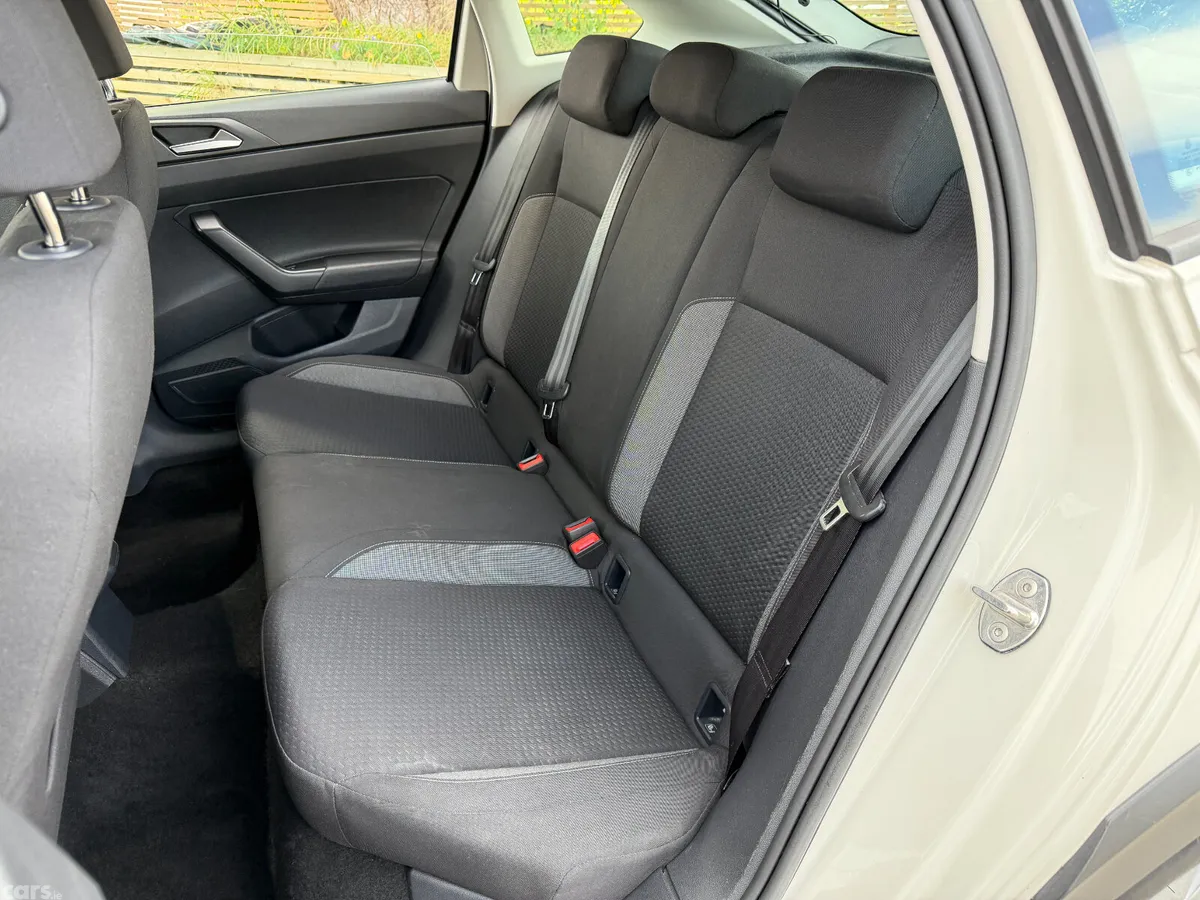 Volkswagen Taigo Hatchback, Petrol, 2023, Grey