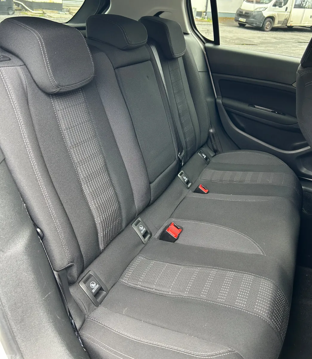 Peugeot 308 Hatchback, Diesel, 2017, White