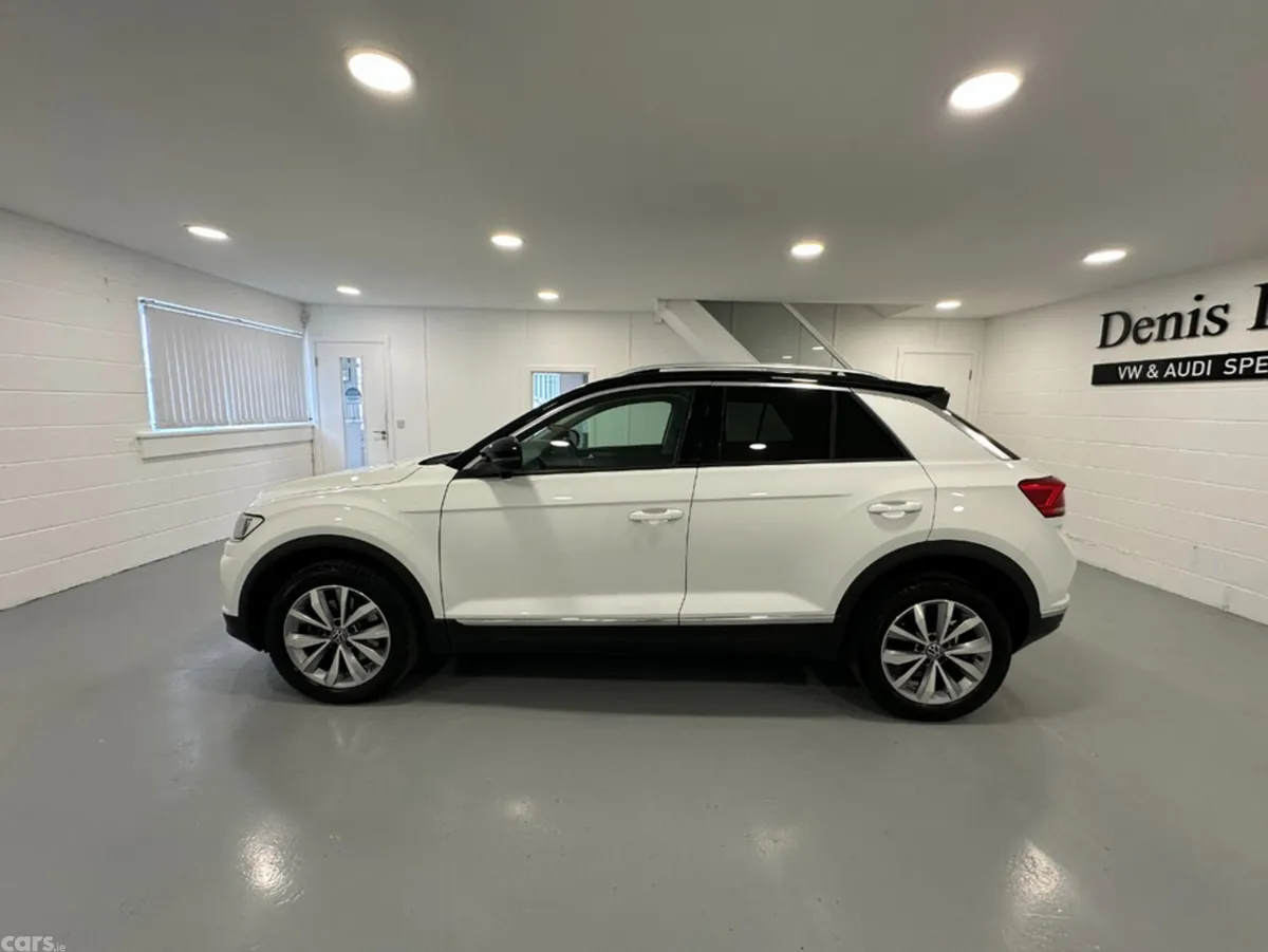 Volkswagen T-Roc SUV, Diesel, 2020, White