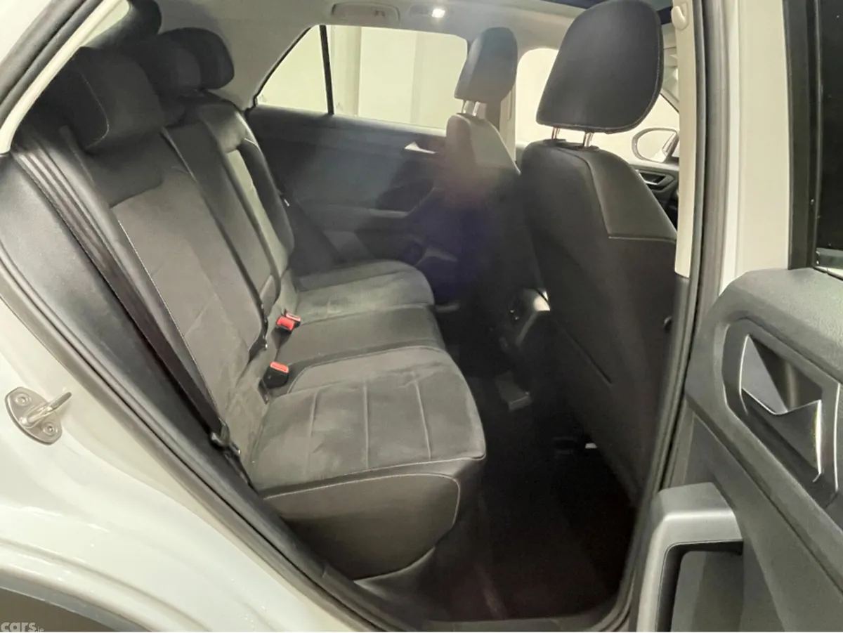 Volkswagen T-Roc SUV, Petrol, 2023, White