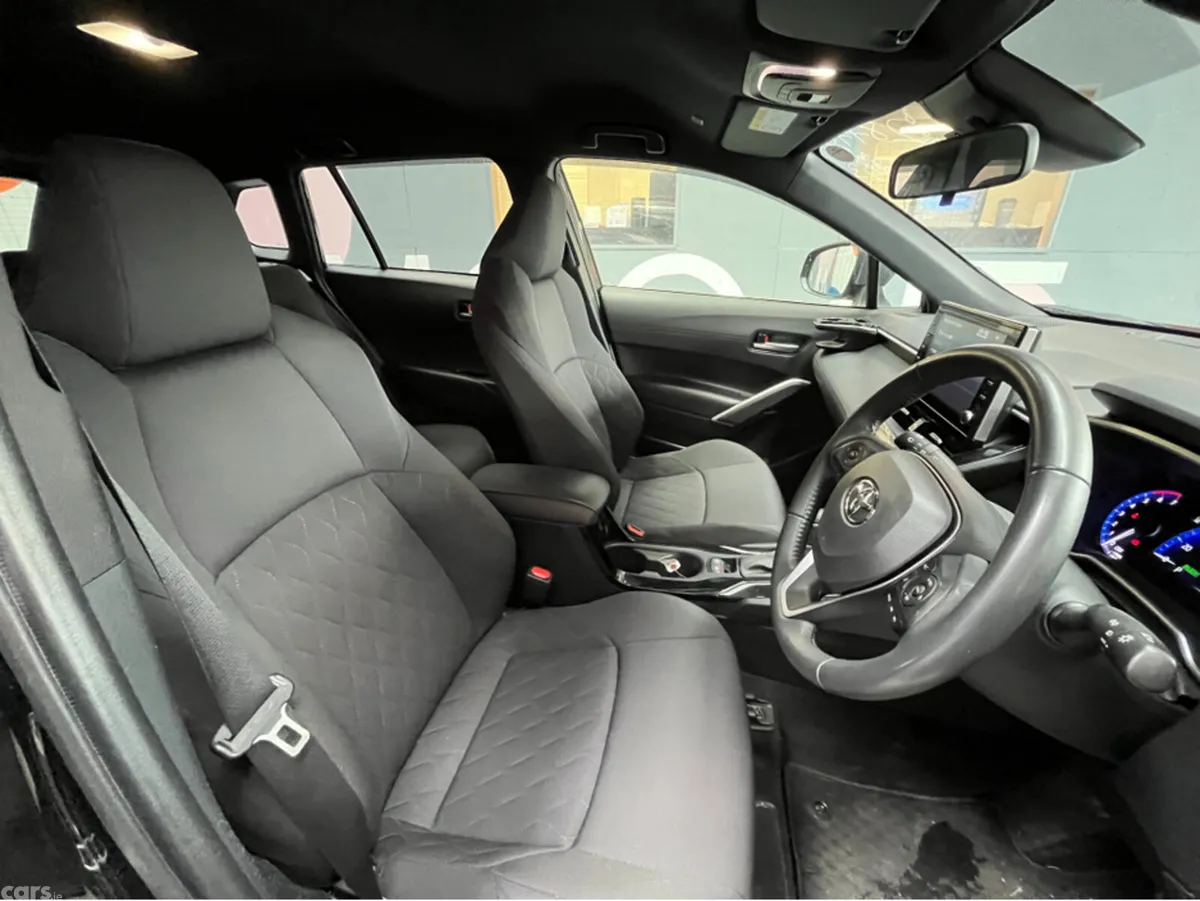 Toyota Corolla SUV, Petrol Hybrid, 2023, Black