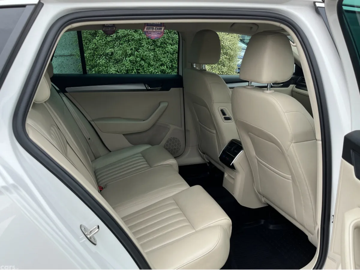 Skoda Superb Estate, Diesel, 2019, White