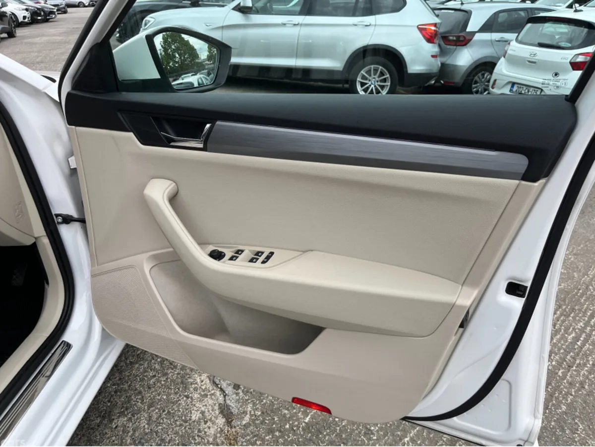 Skoda Superb Estate, Diesel, 2019, White
