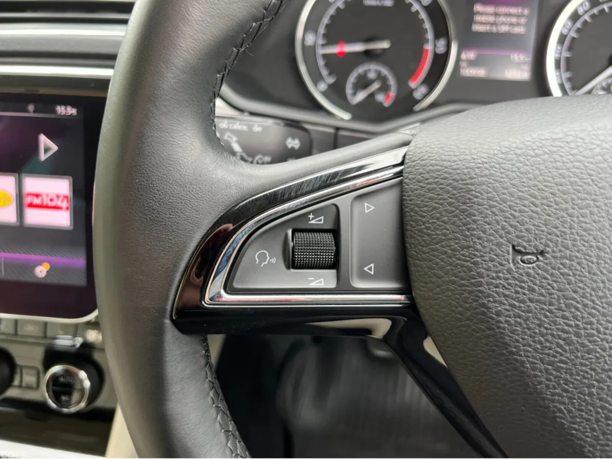 Skoda Superb Estate, Diesel, 2019, White