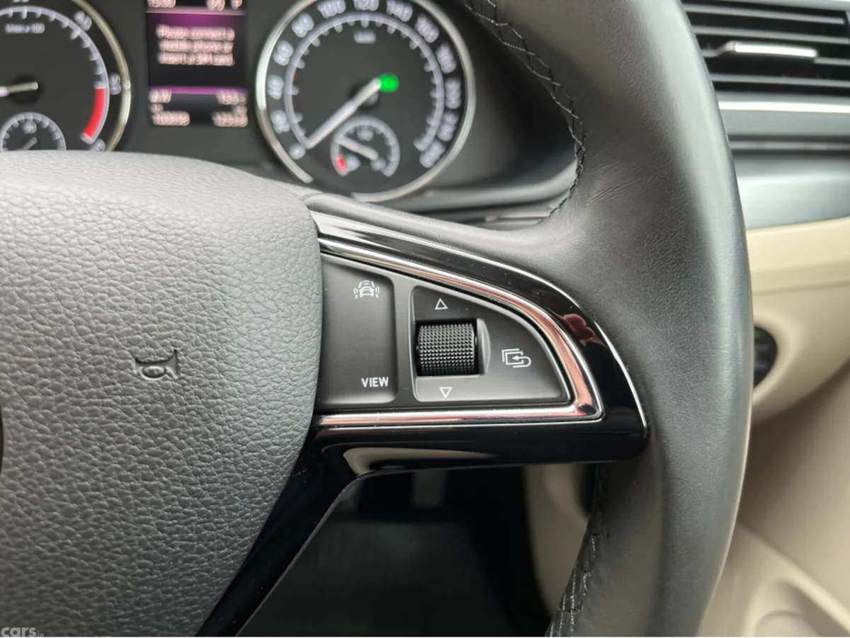 Skoda Superb Estate, Diesel, 2019, White