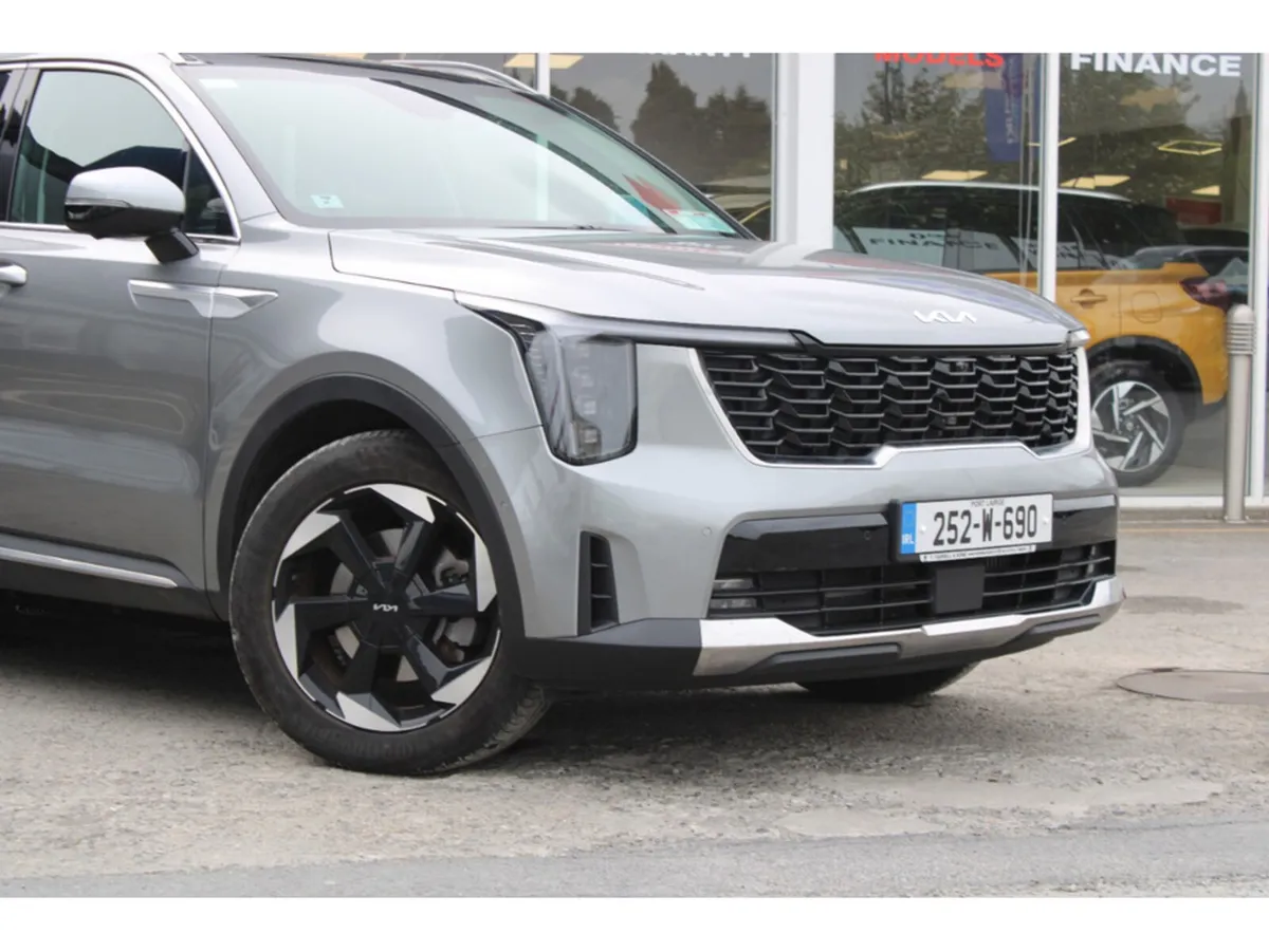Kia Sorento MPV, Petrol Plug-in Hybrid, 2025, Grey