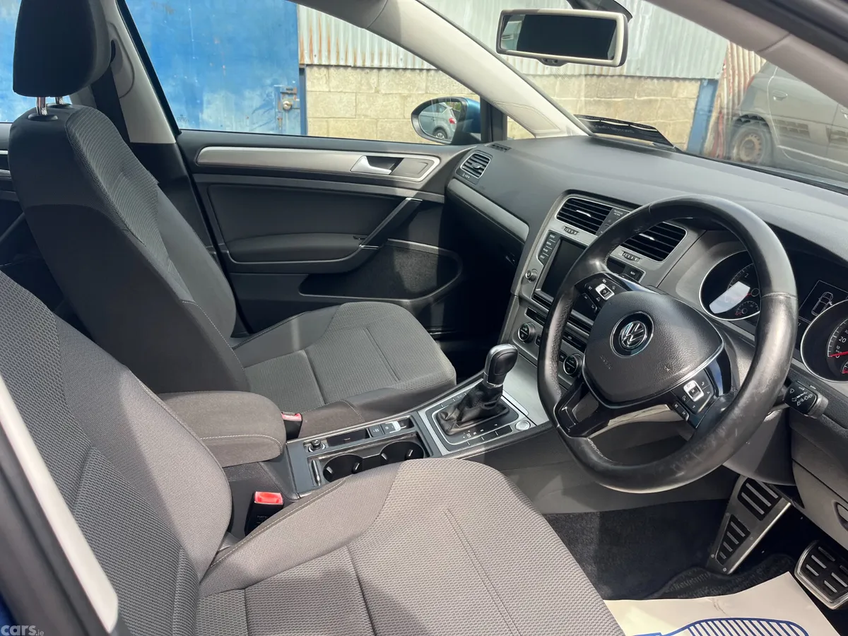 Volkswagen Golf Hatchback, Petrol, 2015, Blue