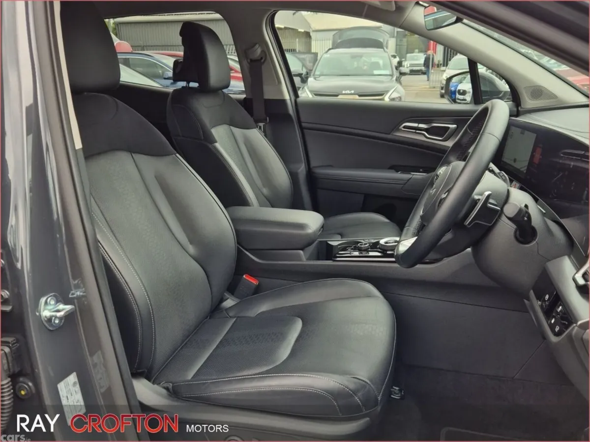 Kia Sportage SUV, Petrol Plug-in Hybrid, 2025, Grey