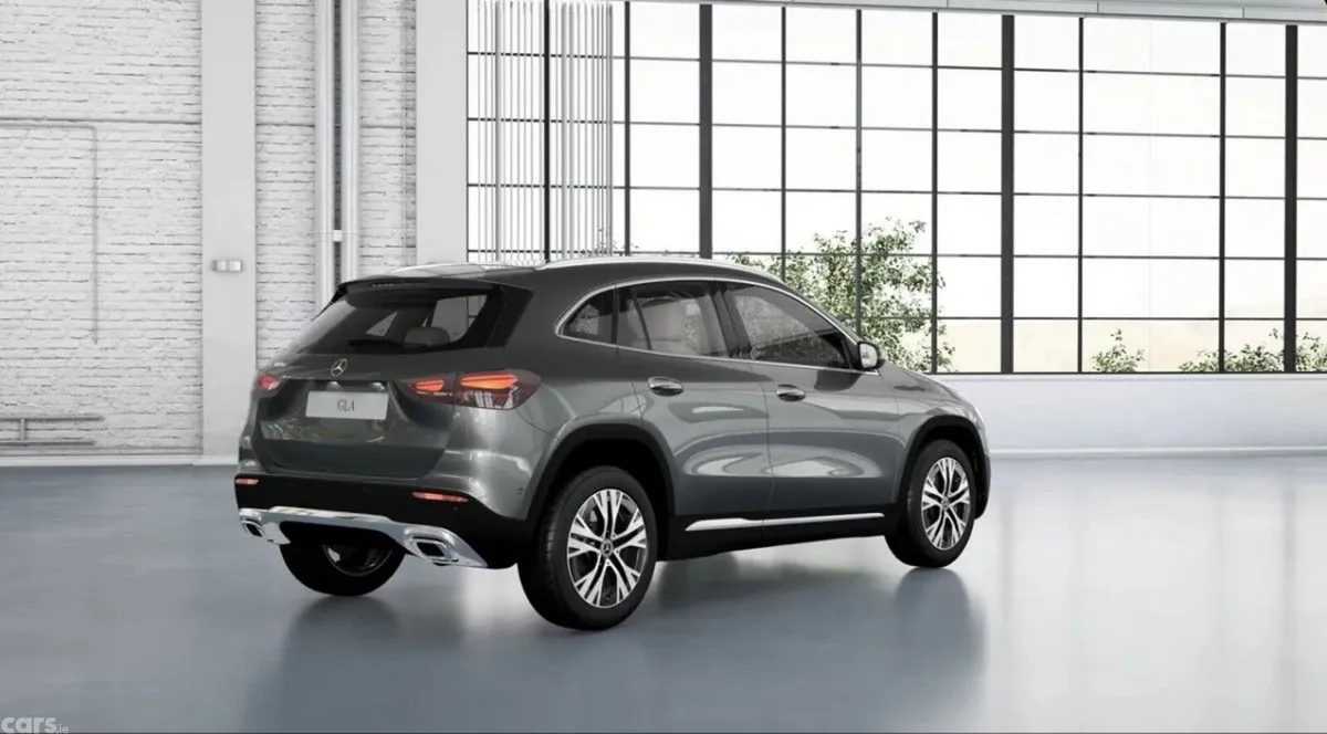 Mercedes-Benz GLA SUV, Diesel, 2026, Grey