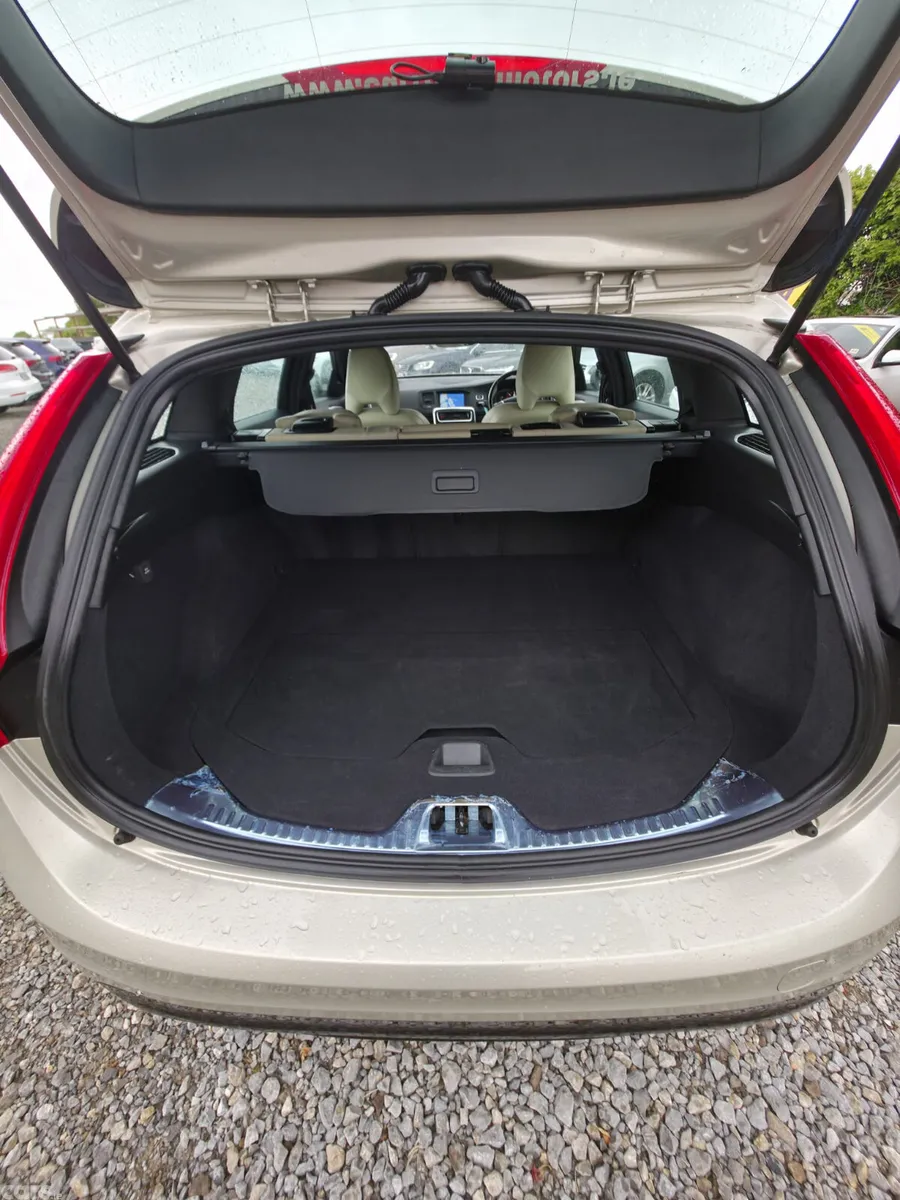 Volvo V60 Estate, Diesel, 2017, Beige