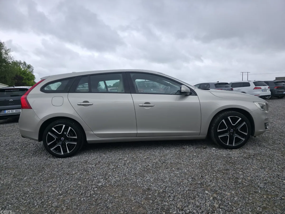 Volvo V60 Estate, Diesel, 2017, Beige
