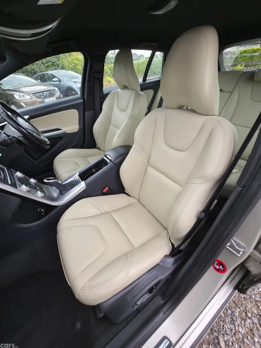 Volvo V60 Estate, Diesel, 2017, Beige