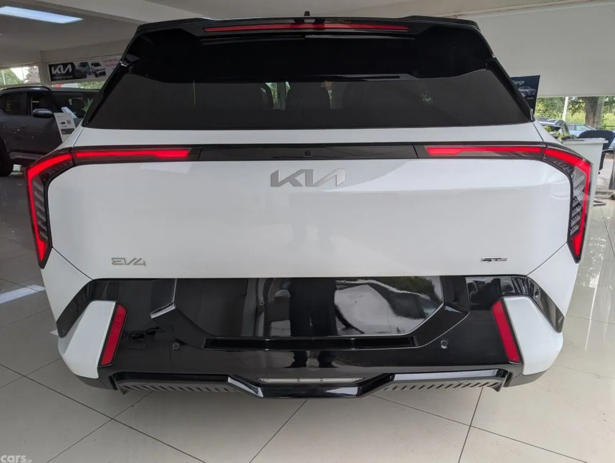 Kia EV4 Hatchback, Electric, 2026, White