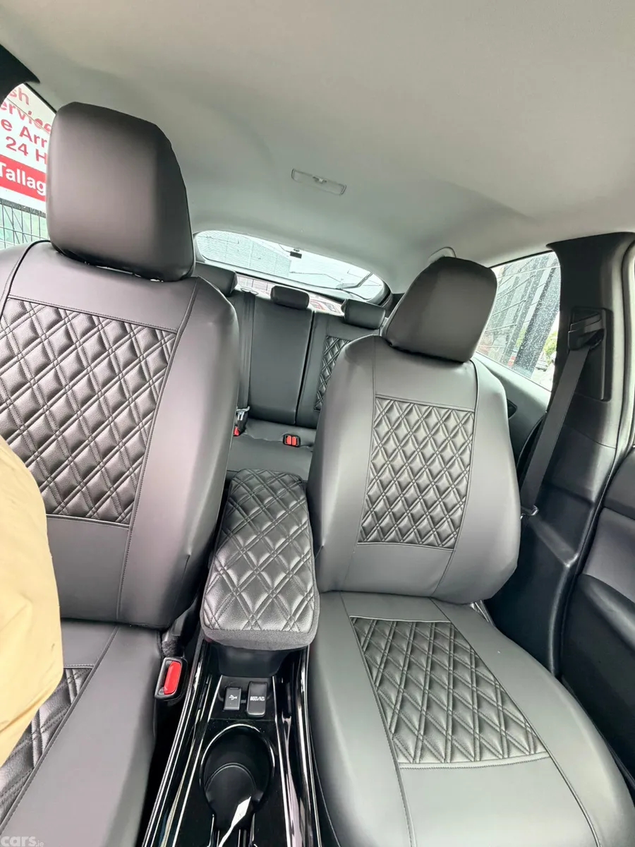 Toyota Prius Hatchback, Petrol Hybrid, 2022, White