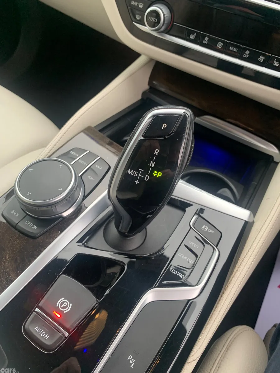 BMW 5-Series Saloon, Diesel, 2019, Blue