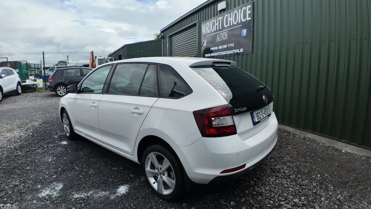 Skoda Rapid Hatchback, Diesel, 2018, White