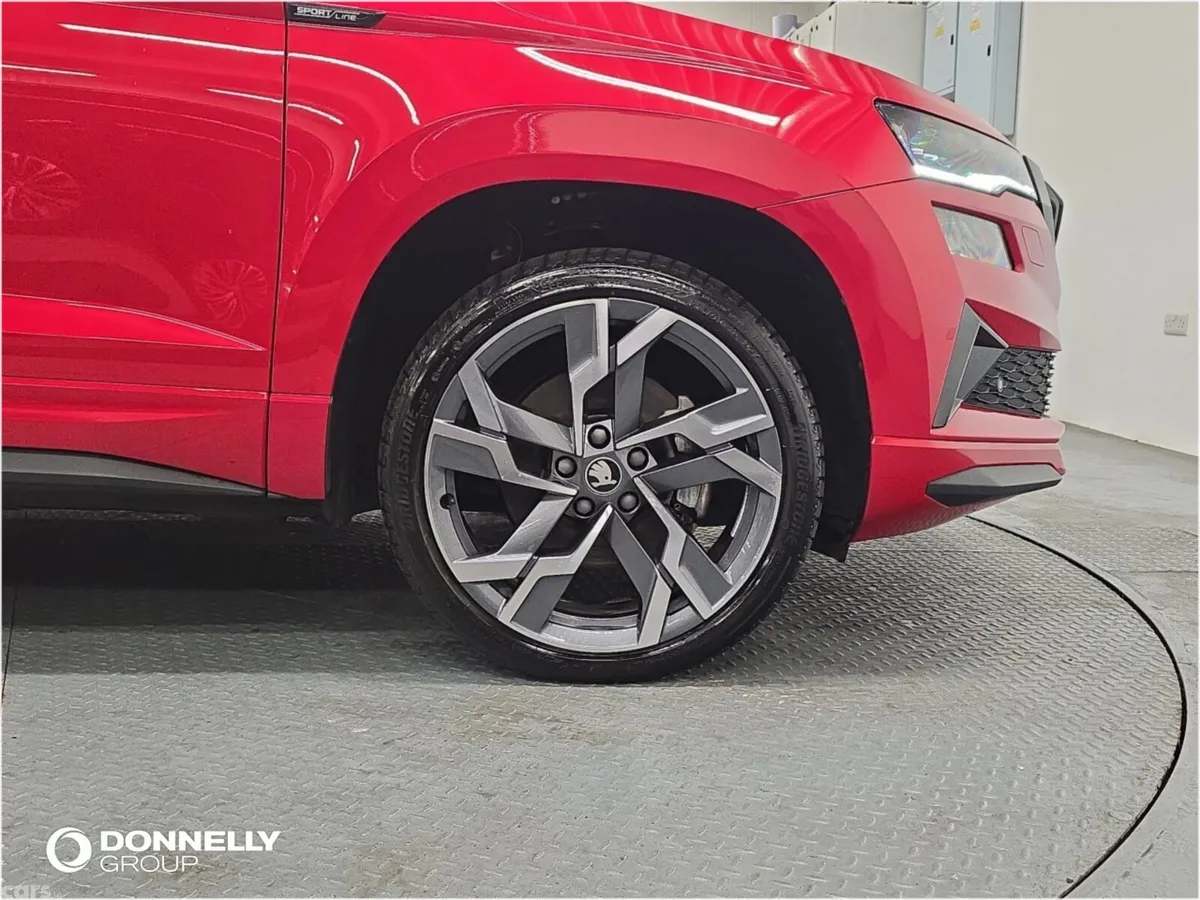 Skoda Karoq Estate, Petrol, 2025, Red