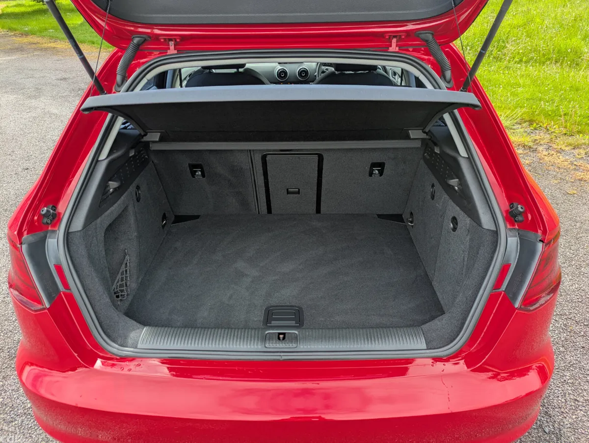 Audi A3 Hatchback, Petrol, 2015, Red