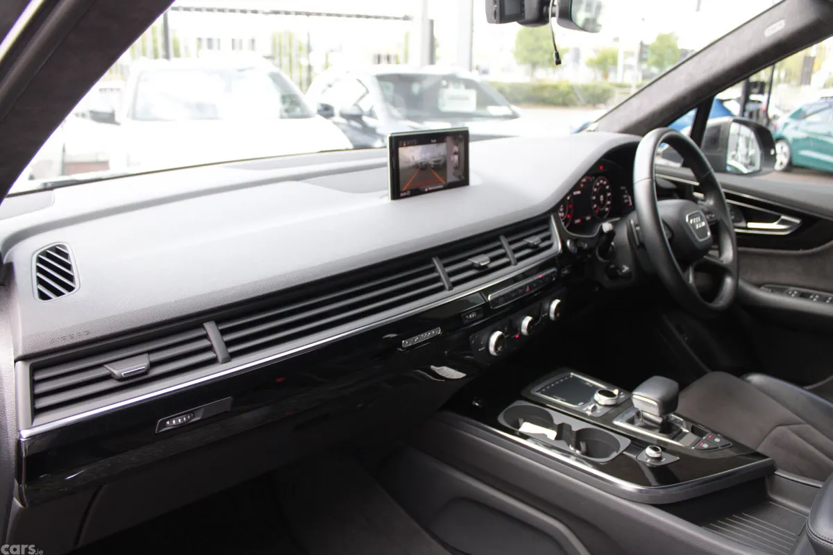 Audi Q7 SUV, Petrol, 2020, Grey