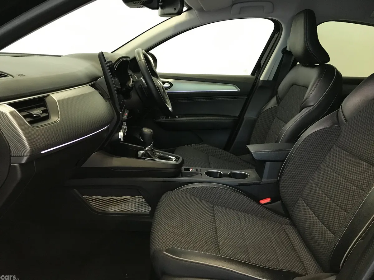 Renault Arkana Hatchback, Petrol, 2023, Black