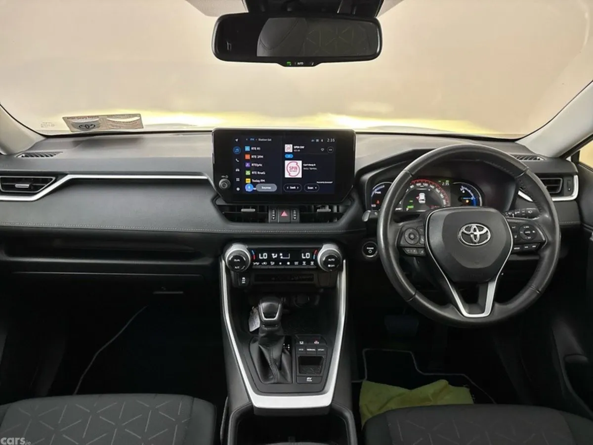 Toyota RAV4 SUV, Petrol Hybrid, 2024, White