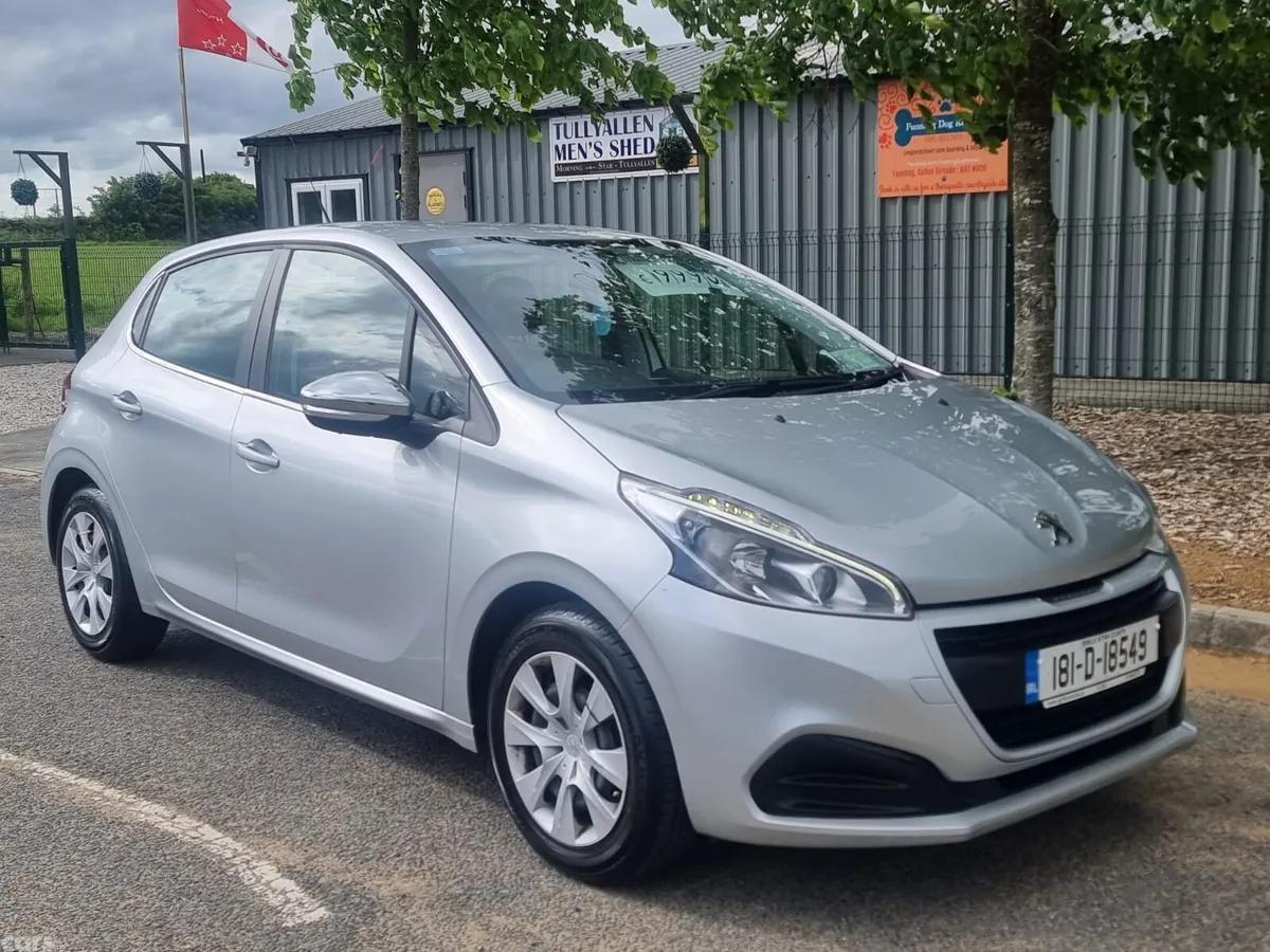 Peugeot 208 Hatchback, Petrol, 2018, Grey