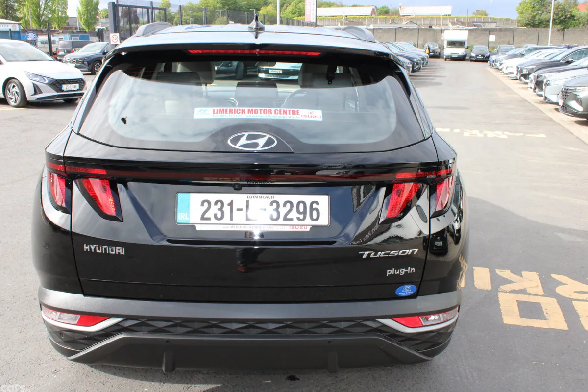 Hyundai Tucson SUV, Petrol Plug-in Hybrid, 2023, Black