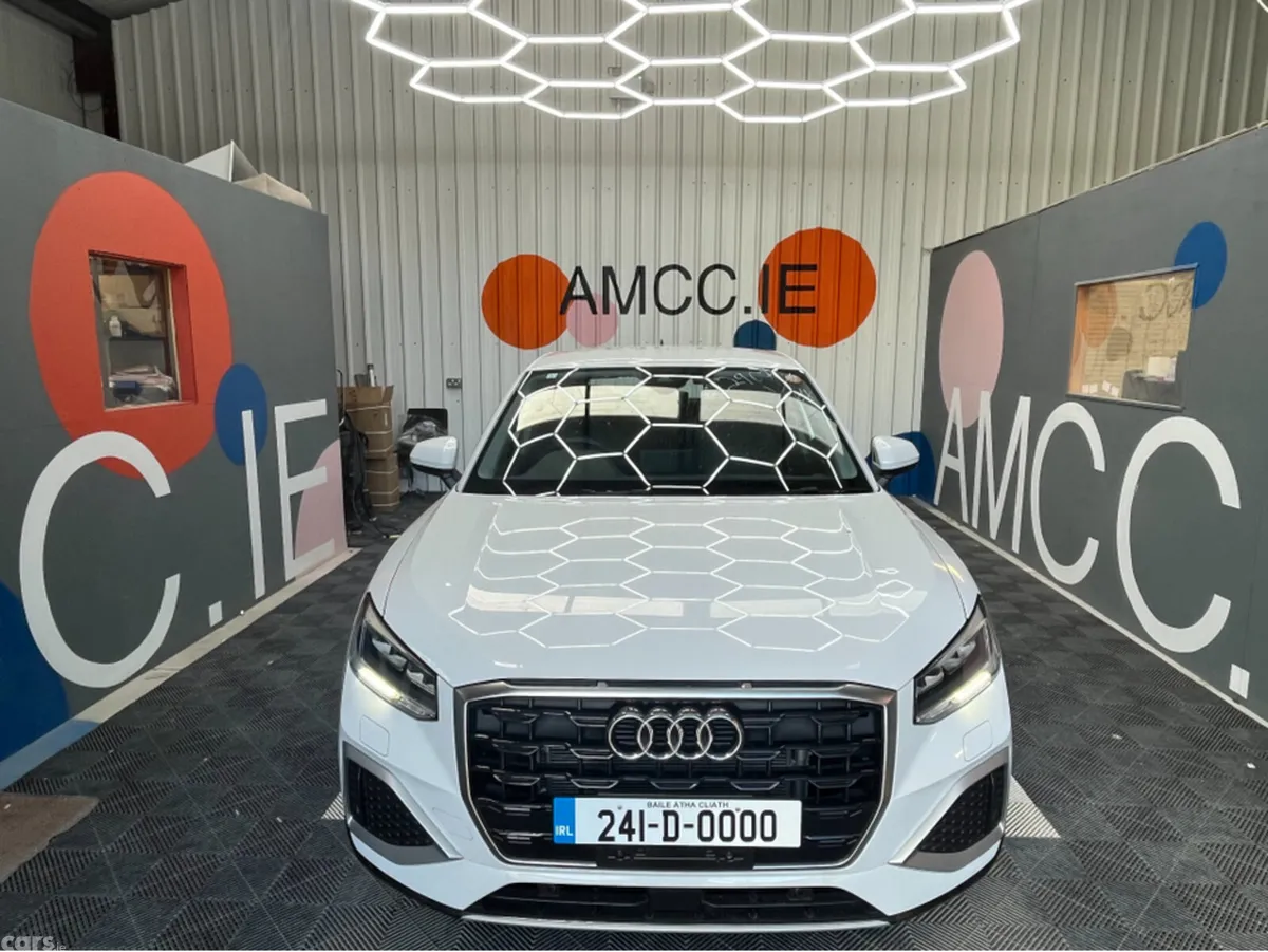 Audi Q2 SUV, Petrol, 2024, White