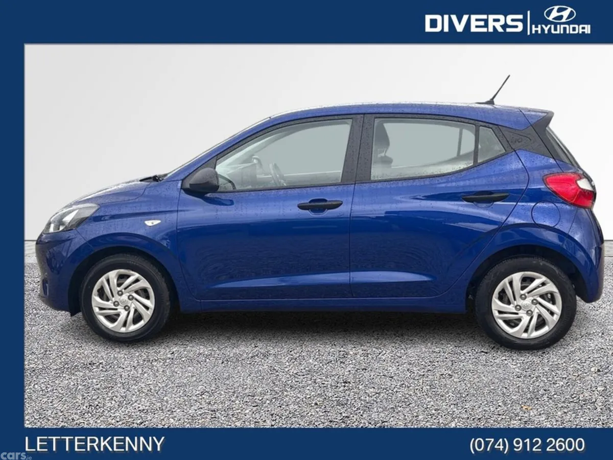 Hyundai i10 Hatchback, Petrol, 2022, Blue