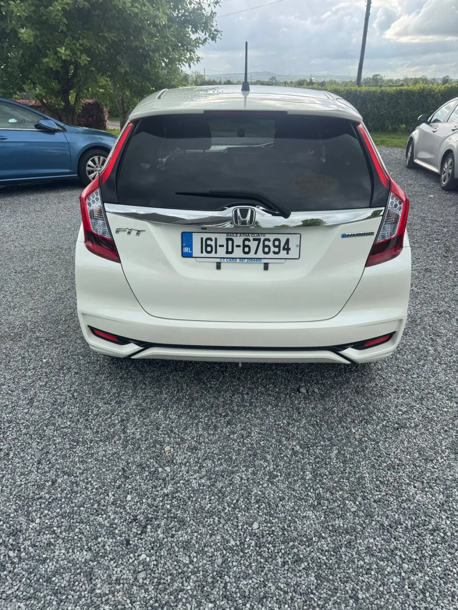 Honda Fit Hatchback, Petrol Hybrid, 2016, White