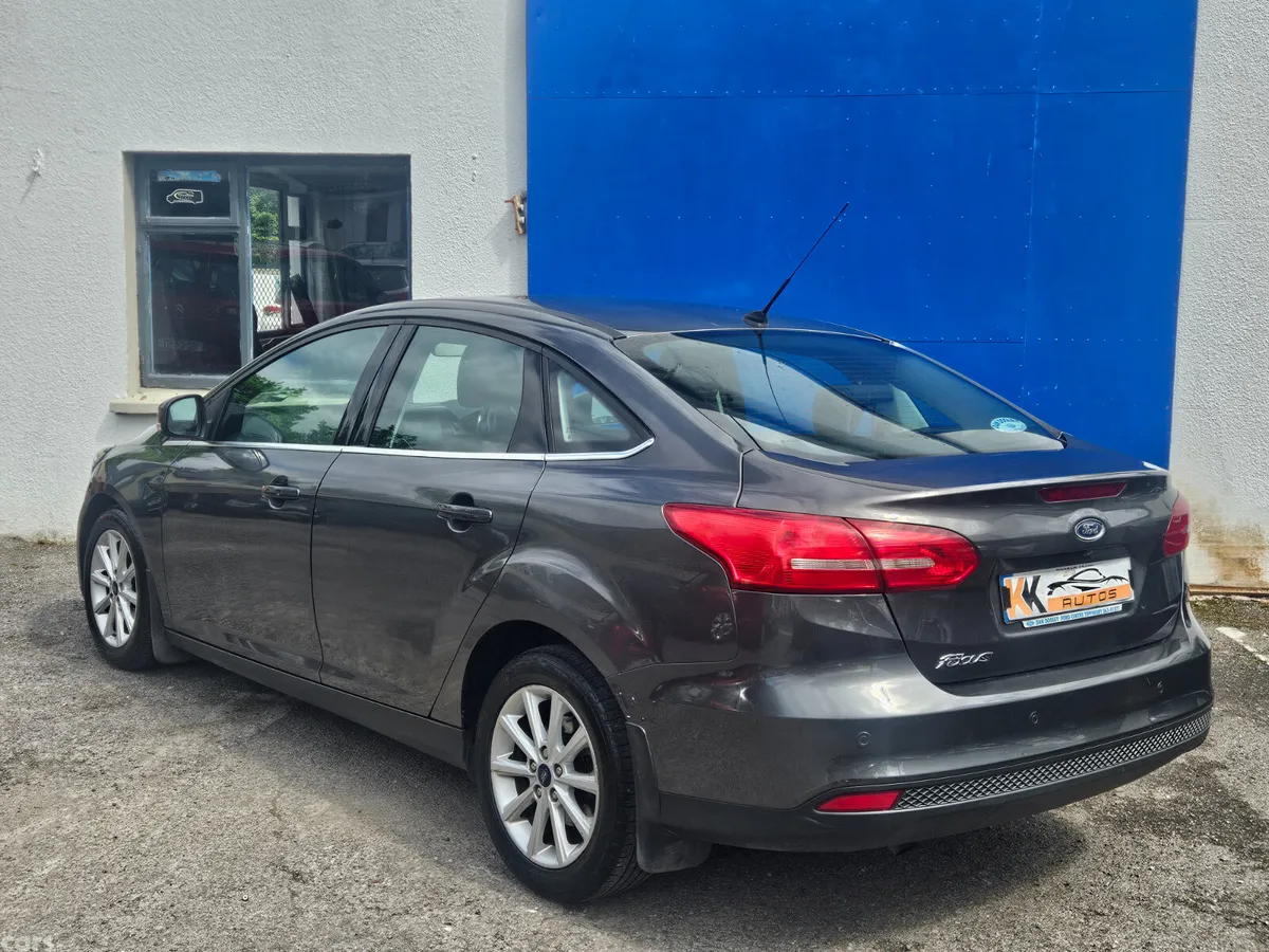 Ford Focus Saloon, Diesel, 2017, Grey