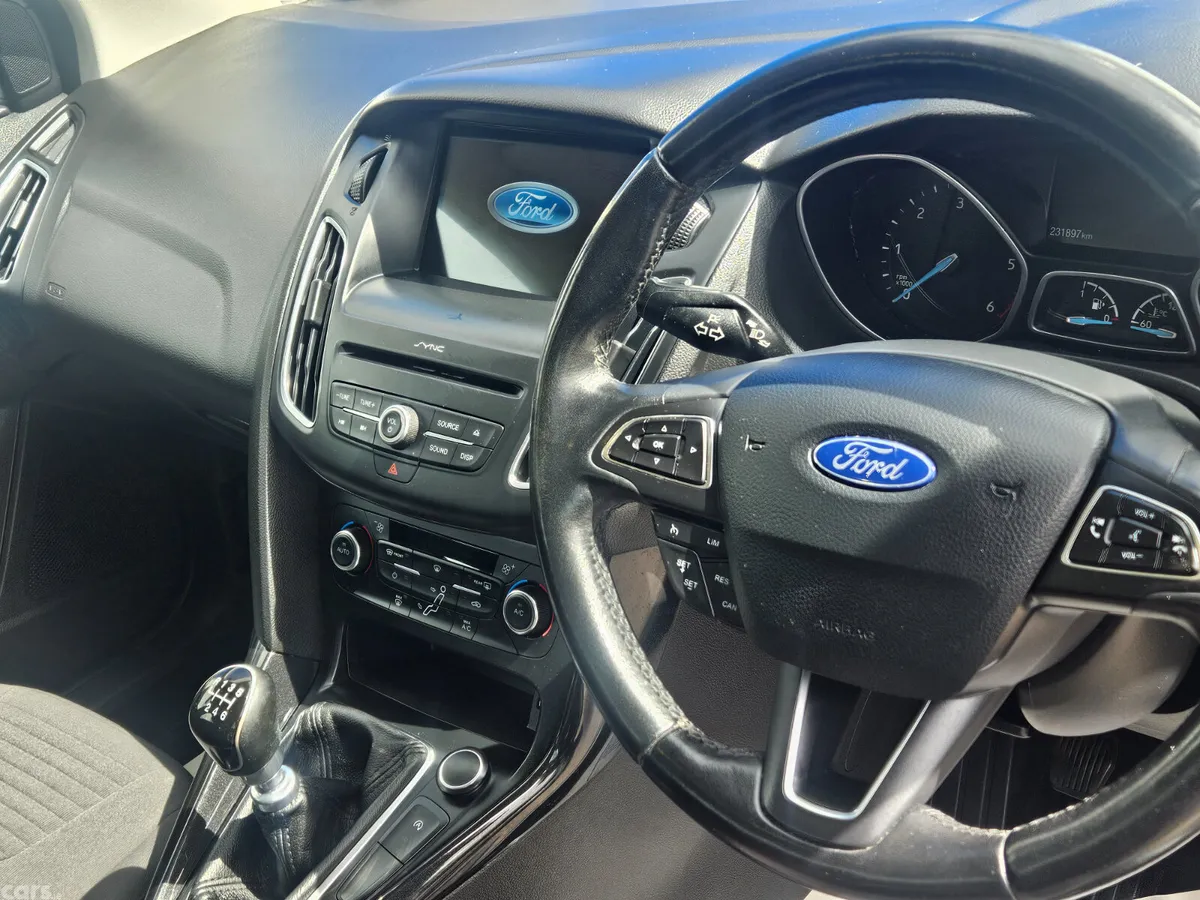 Ford Focus Saloon, Diesel, 2017, Grey