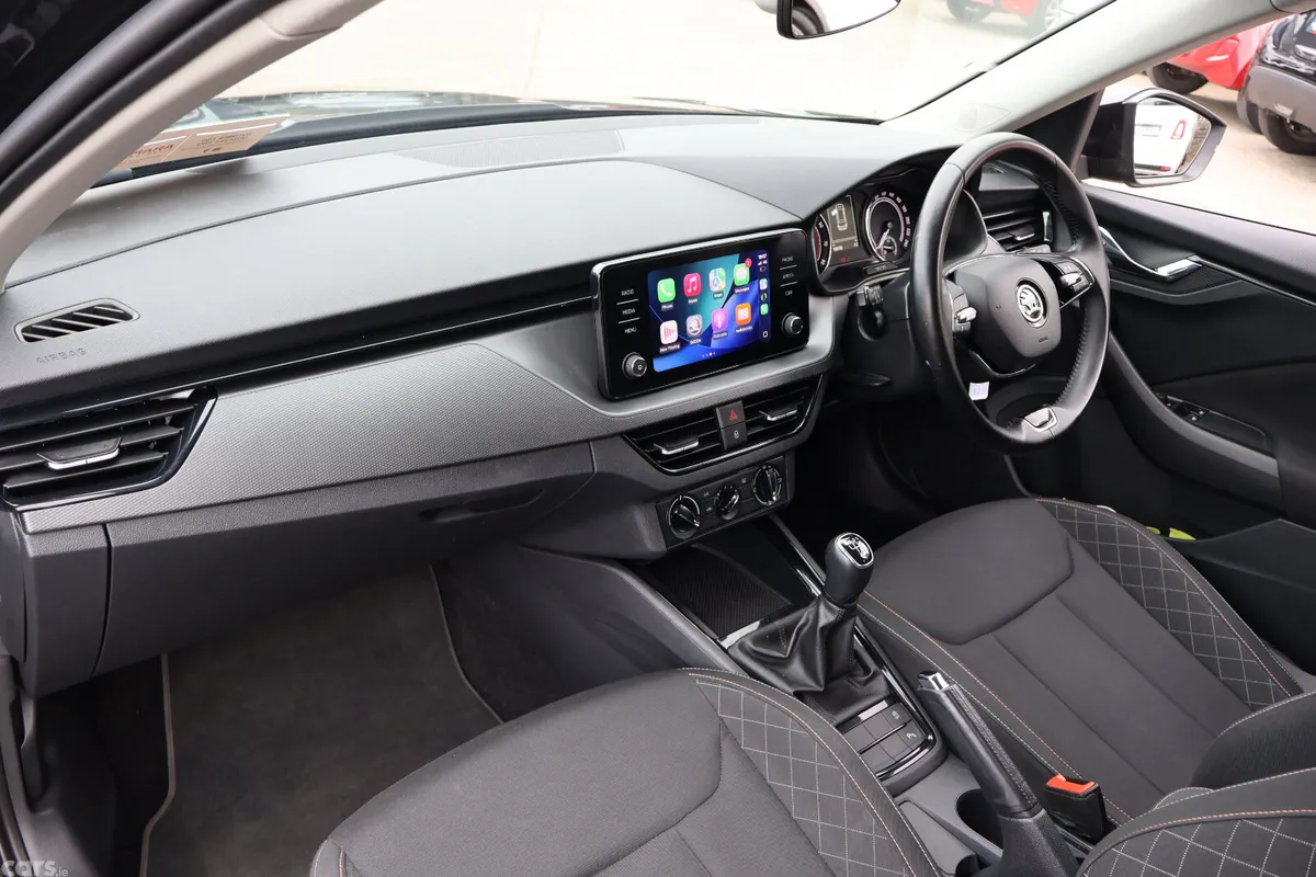 Skoda Kamiq Hatchback, Petrol, 2022, Black