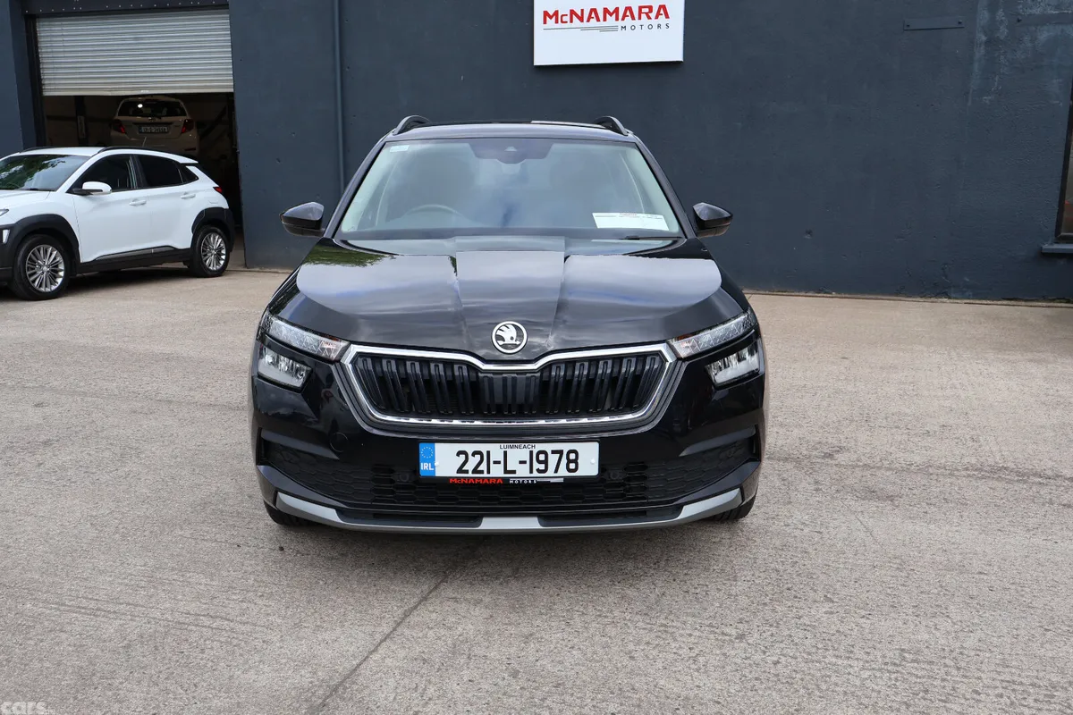 Skoda Kamiq Hatchback, Petrol, 2022, Black