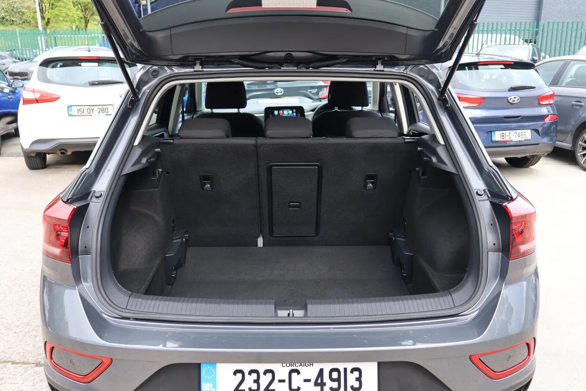Volkswagen T-Roc SUV, Petrol, 2023, Grey