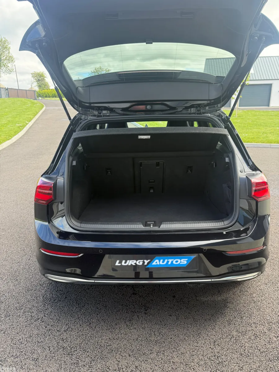 Volkswagen Golf Hatchback, Petrol Hybrid, 2023, Black