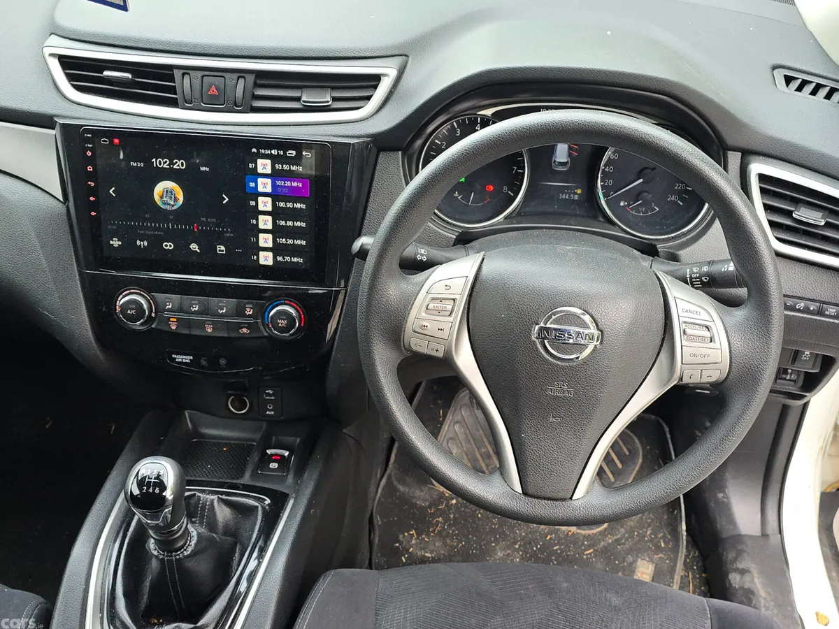 Nissan X-Trail SUV, Petrol, 2017, White