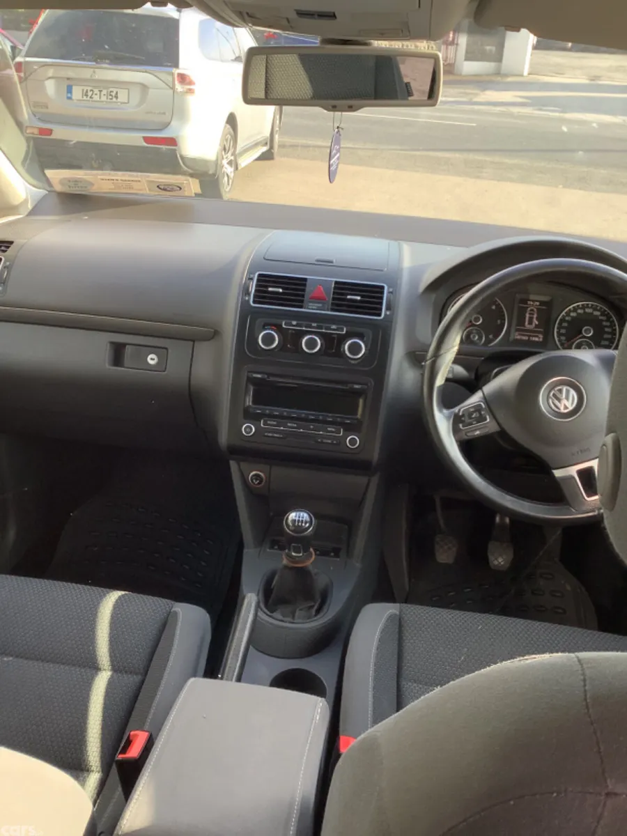 Volkswagen Touran MPV, Diesel, 2014, Brown
