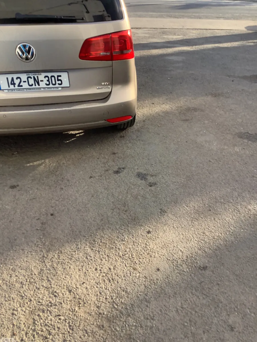 Volkswagen Touran MPV, Diesel, 2014, Brown