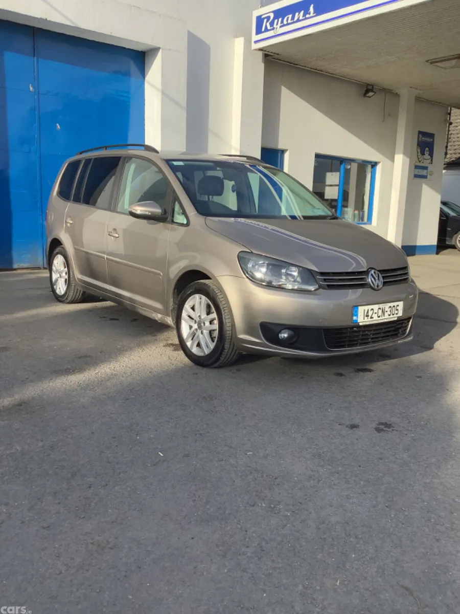 Volkswagen Touran MPV, Diesel, 2014, Brown