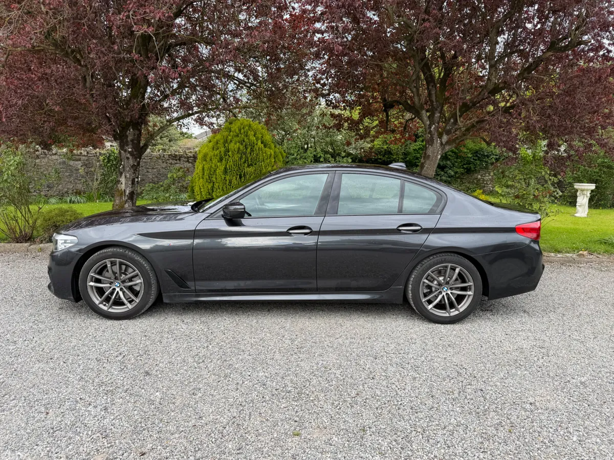 BMW 5-Series Saloon, Diesel, 2018, Grey