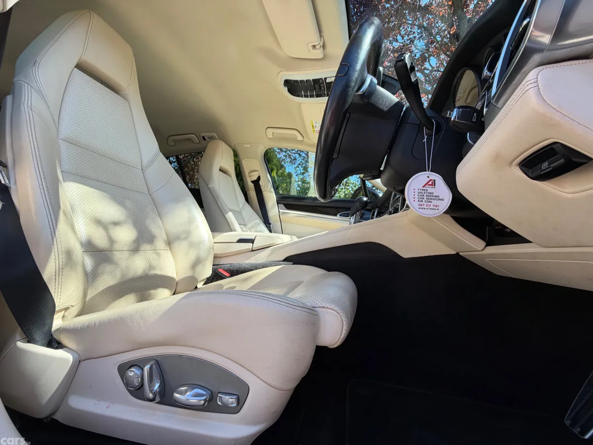 Porsche Panamera Hatchback, Diesel, 2015, Black