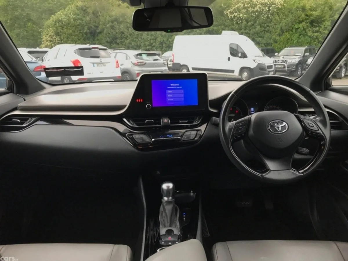 Toyota C-HR SUV, Petrol Hybrid, 2023, Black