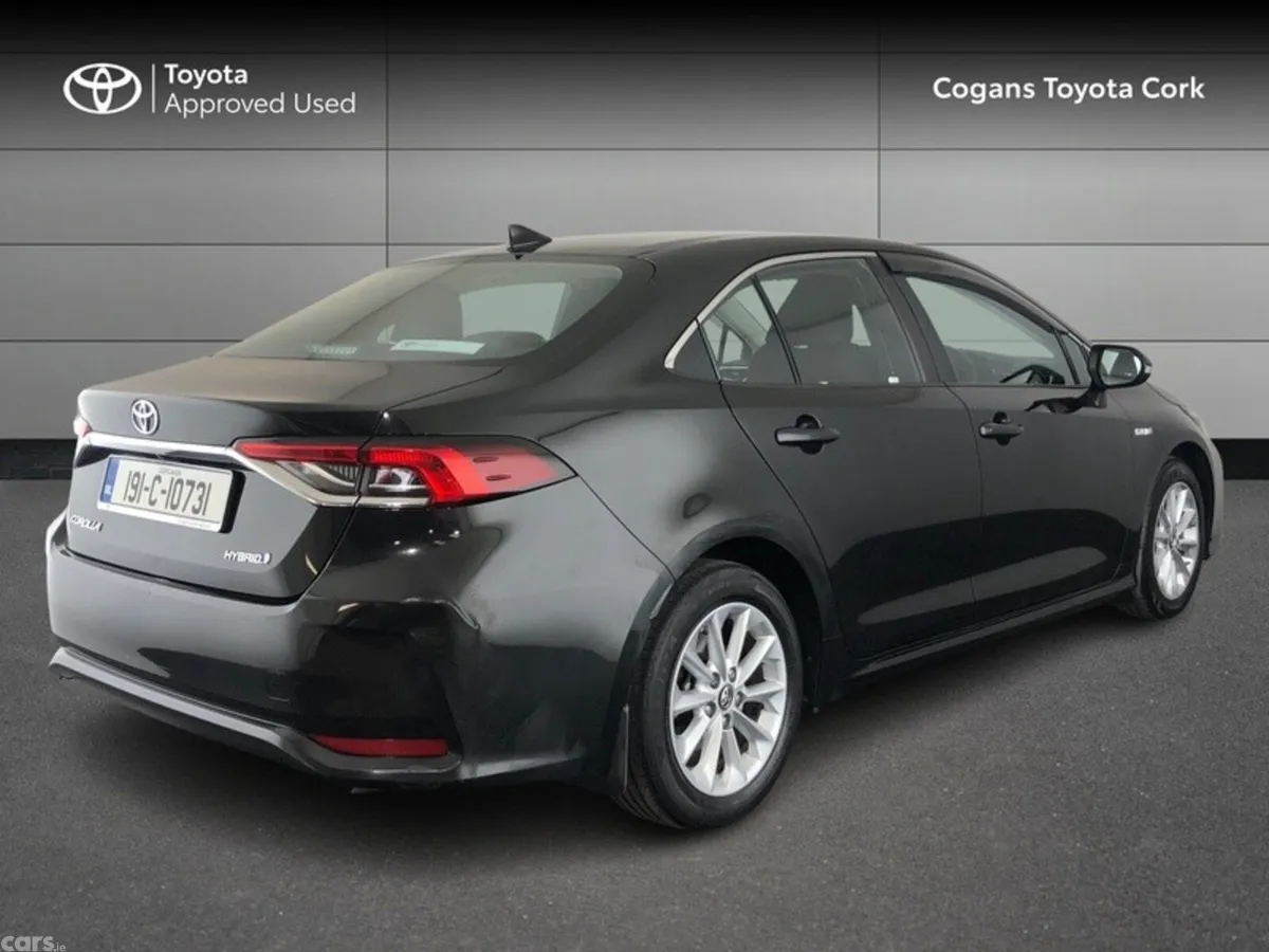 Toyota Corolla Saloon, Petrol Hybrid, 2019, Black